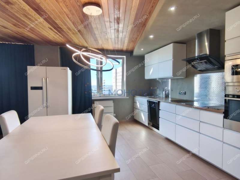 трёхкомнатная квартира на Краснозвёздной улице дом 33