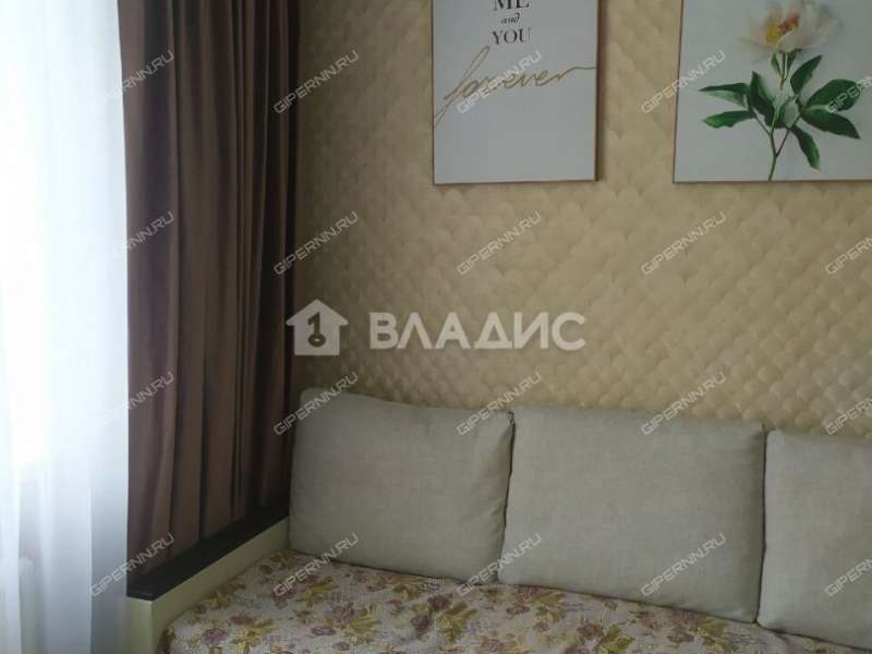 комната в доме 83 на Московском шоссе