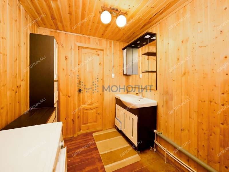 дом на Центральной улице