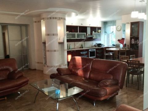 3-komnatnaya-ul-maksima-gorkogo-d-232 фото