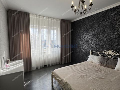 3-komnatnaya-ul-rodionova-d-27 фото