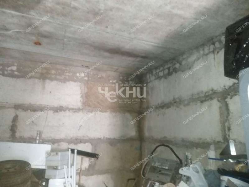 гараж на проспекте Октября