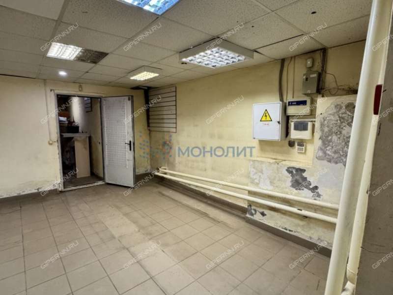 помещение под помещение свободного назначения, торговую площадь на Московском шоссе