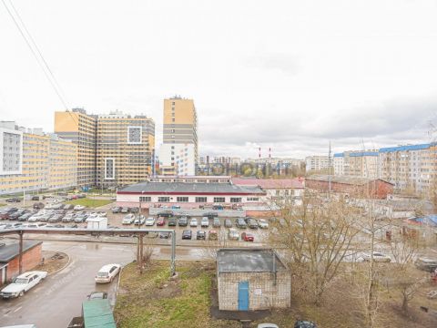 4-komnatnaya-per-svetlogorskiy-d-4 фото