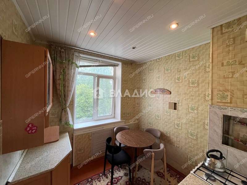 трёхкомнатная квартира на проспекте Октября дом 16