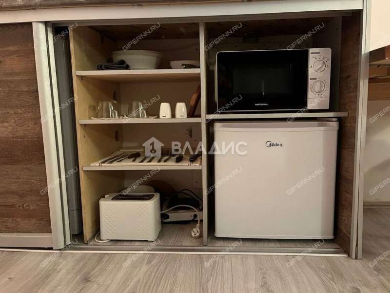 трёхкомнатная квартира на улице Маршала Баграмяна дом 2