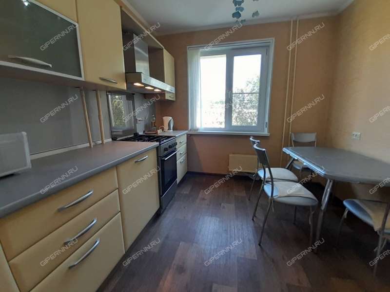 двухкомнатная квартира на улице Верхнепечёрская дом 12 к1